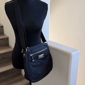 NWOT VINTAGE Calvin Klein Black Messenger/Crossbody Bag & Black Adjustable Strap